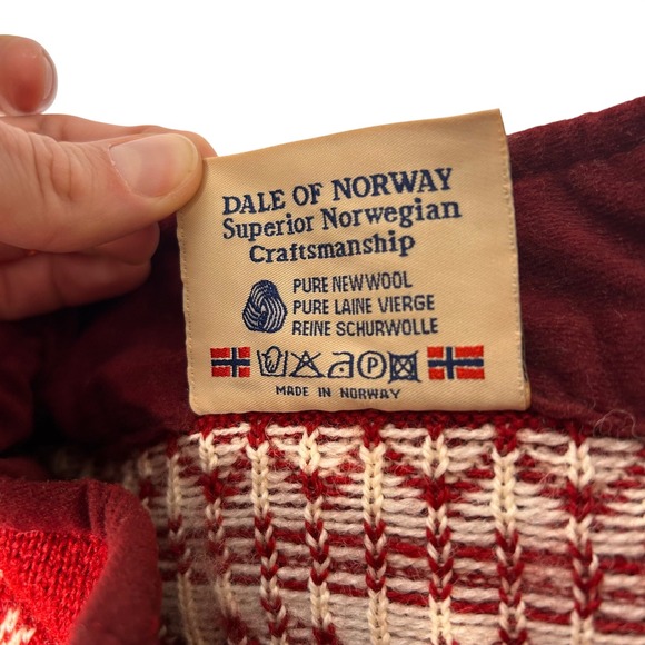Dale of Norway US Olympic Collection Red Wool Nordic Snowflake Quarter Zip Small - Picture 4 of 16